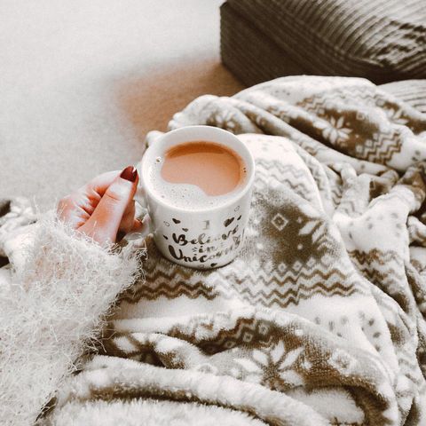 Jenny Nordic Skincare - a cosy moment with a cup of tea under the blanket