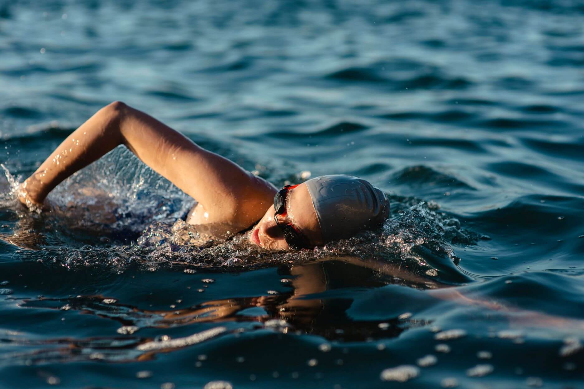 Die 5 besten Sportarten fürs Abnehmen - Schwimmen