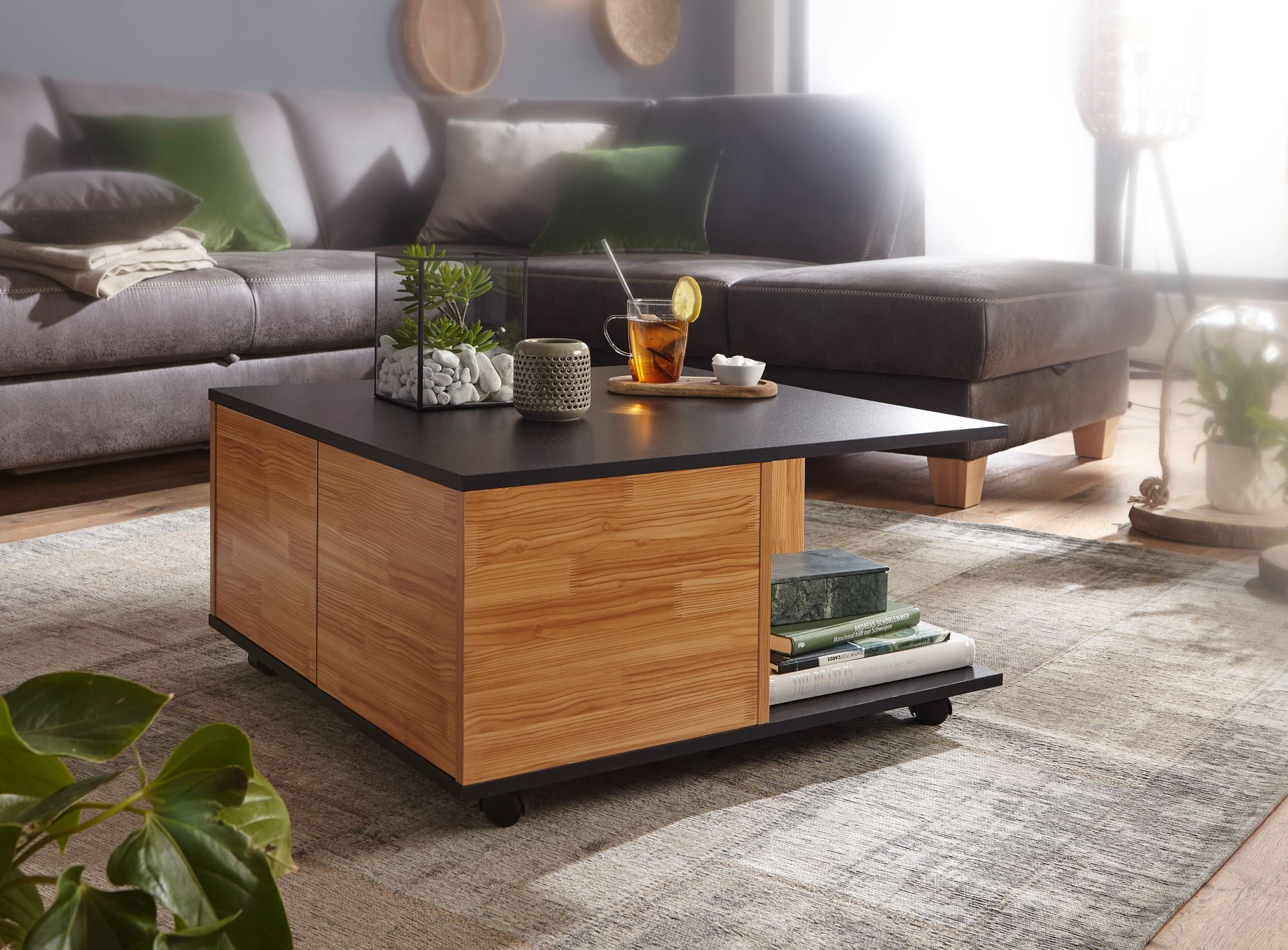 Se Sofabord med 2 skuffer, 70x70 cm antracit / sand eg hos Lammeuld.dk