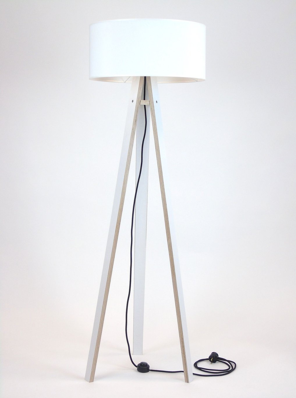 WANDA Gulvlampe 45x140cm - Hvid / Hvid Lampeskærm / Sort