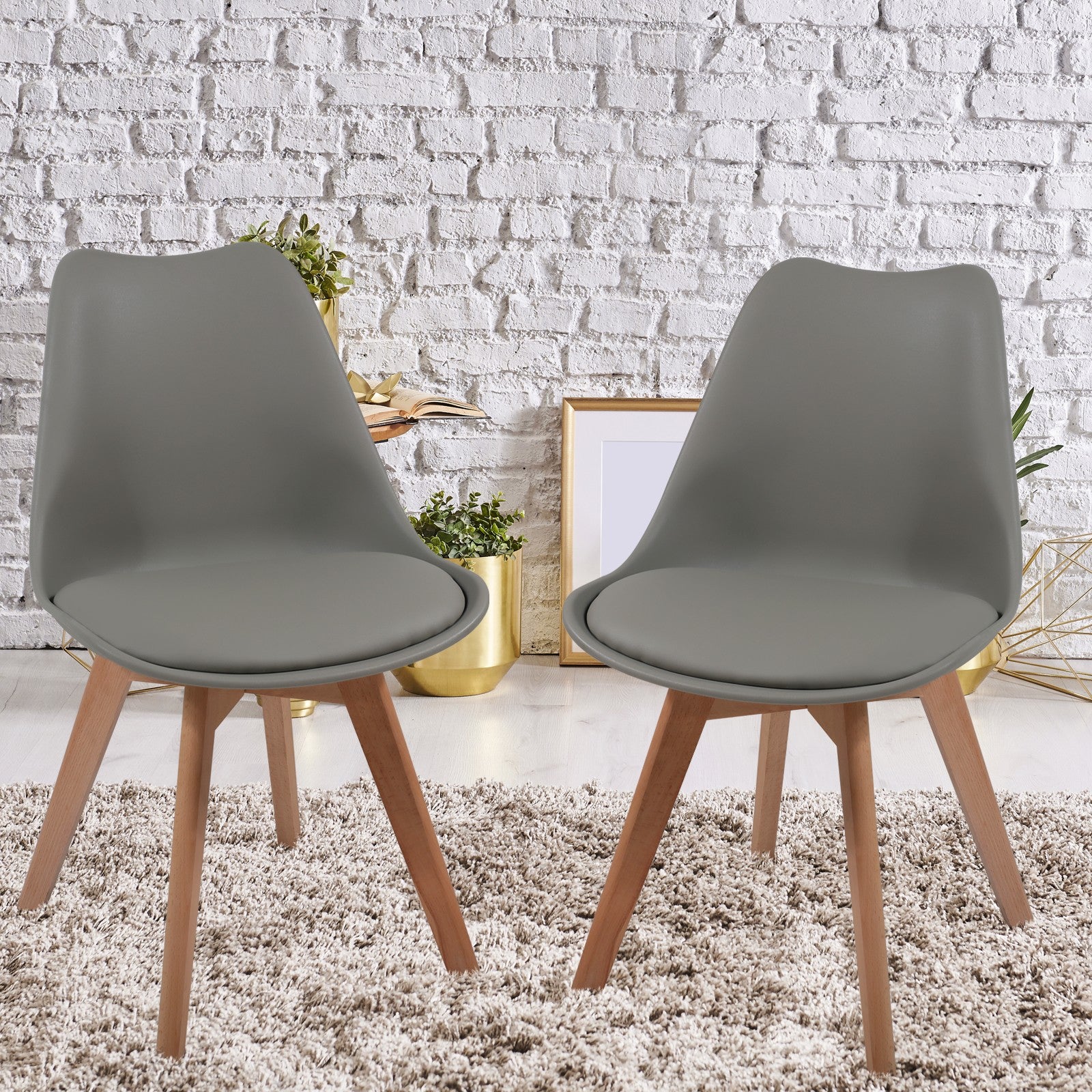 Billede af Spisebordsstole sæt med 2 - skandinavisk stil, polstret med sædehynder, lavet af plastik og massivt træ, grå