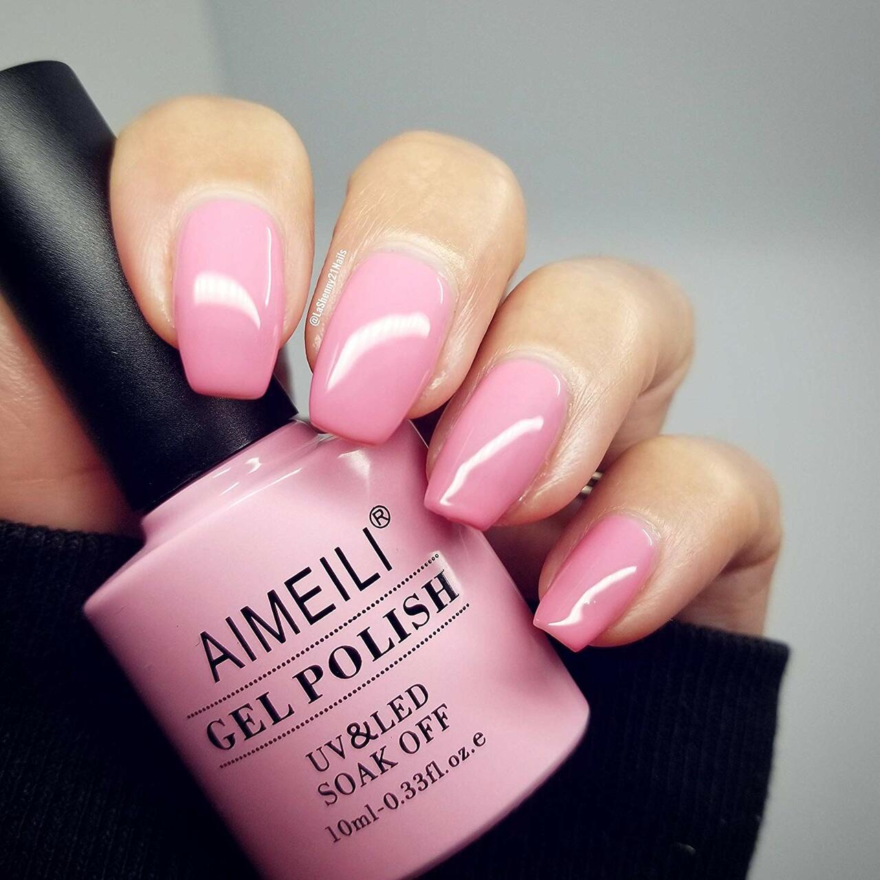 bubblegum pink nails