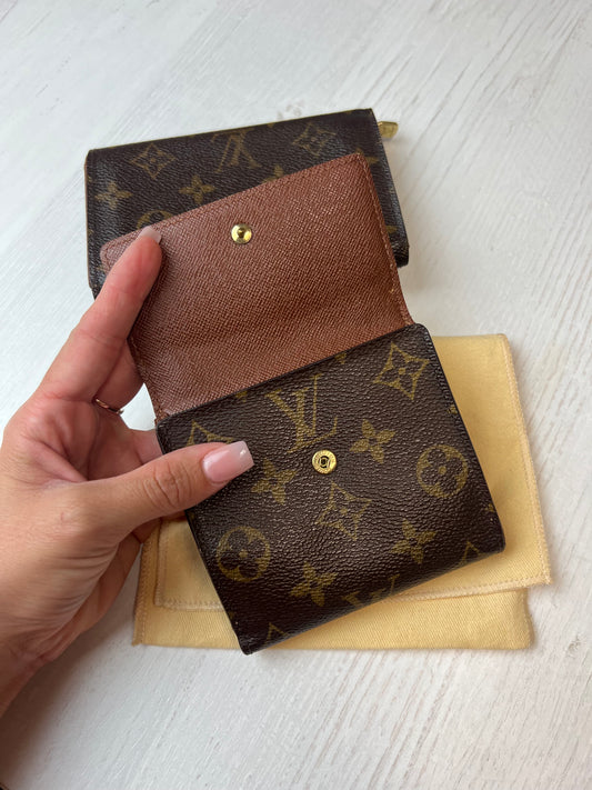 Shop Louis Vuitton Key pouch by KICKSSTORE