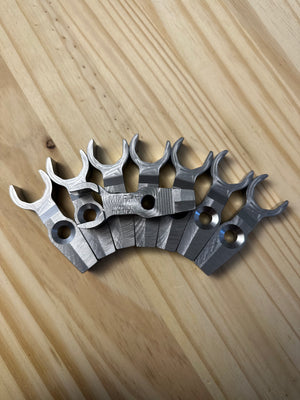 04.5-10 DURAMAX BILLET INJECTOR HOLD DOWNS WITH STAINLESS ARP BOLTS - Delaney's Diesel