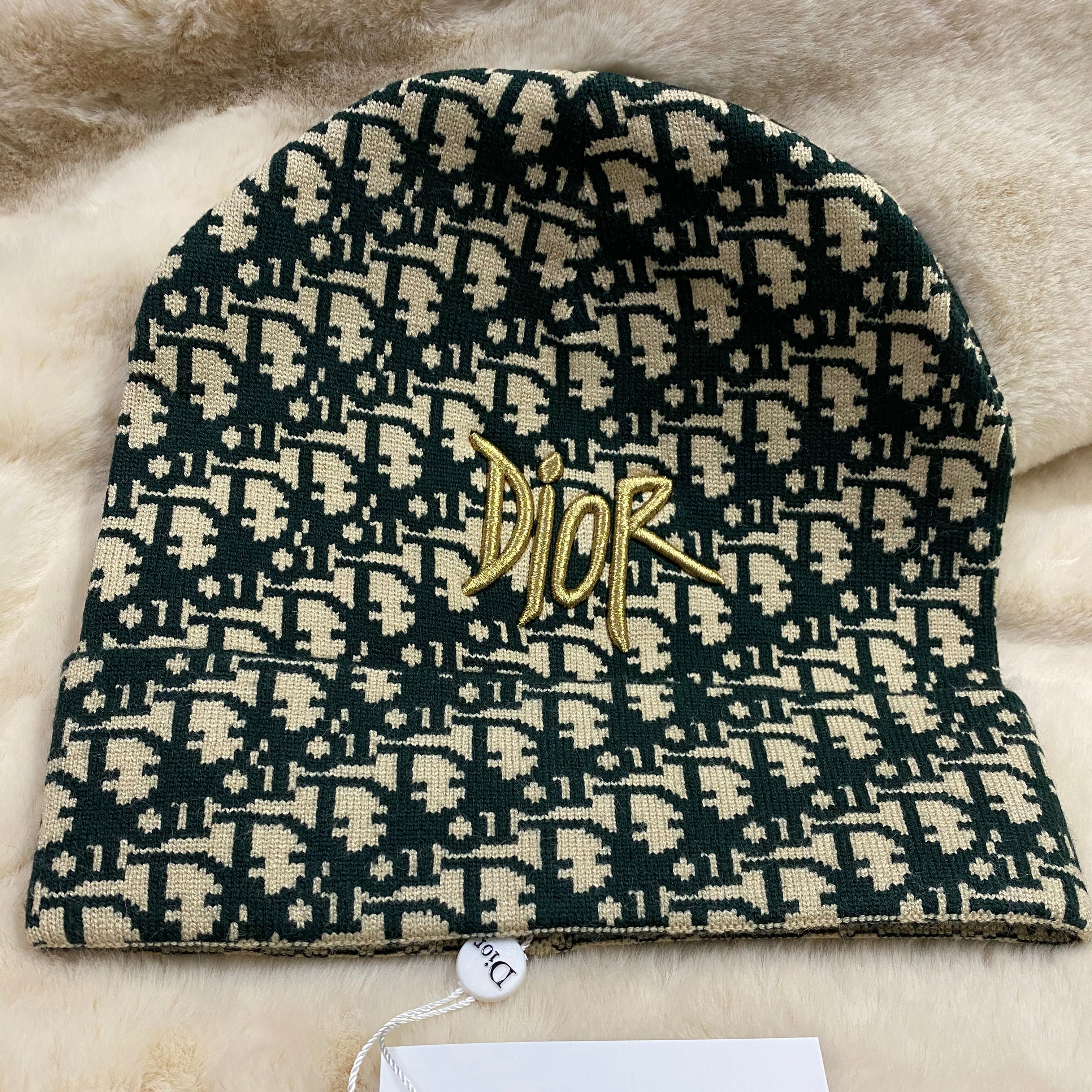 Christian Dior Fashion Knit Gold Thread Logo Woolen Hat Beanie C