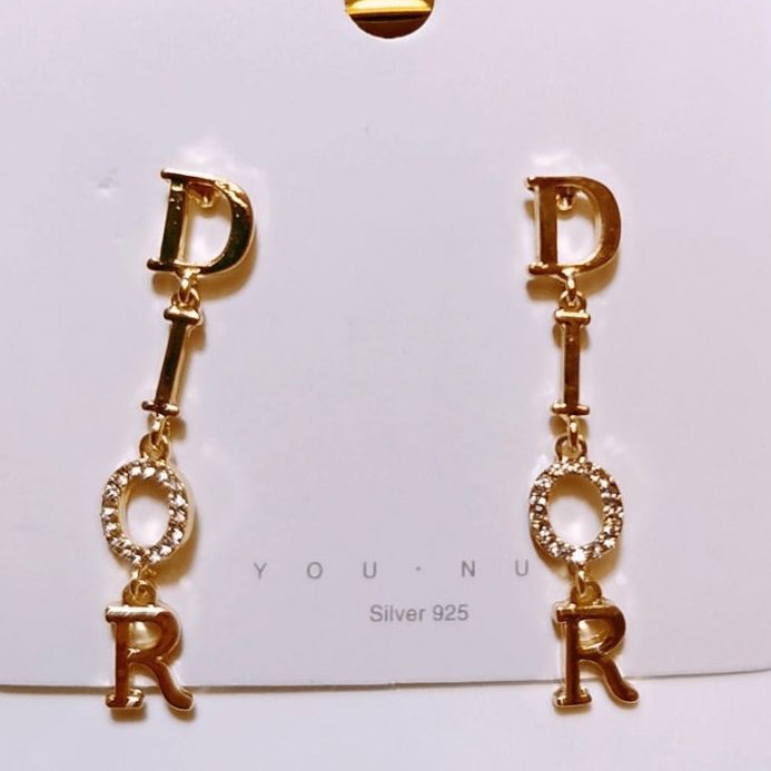 Christian Dior Fashion Ladies Diamond Alphabet Earrings Accessor