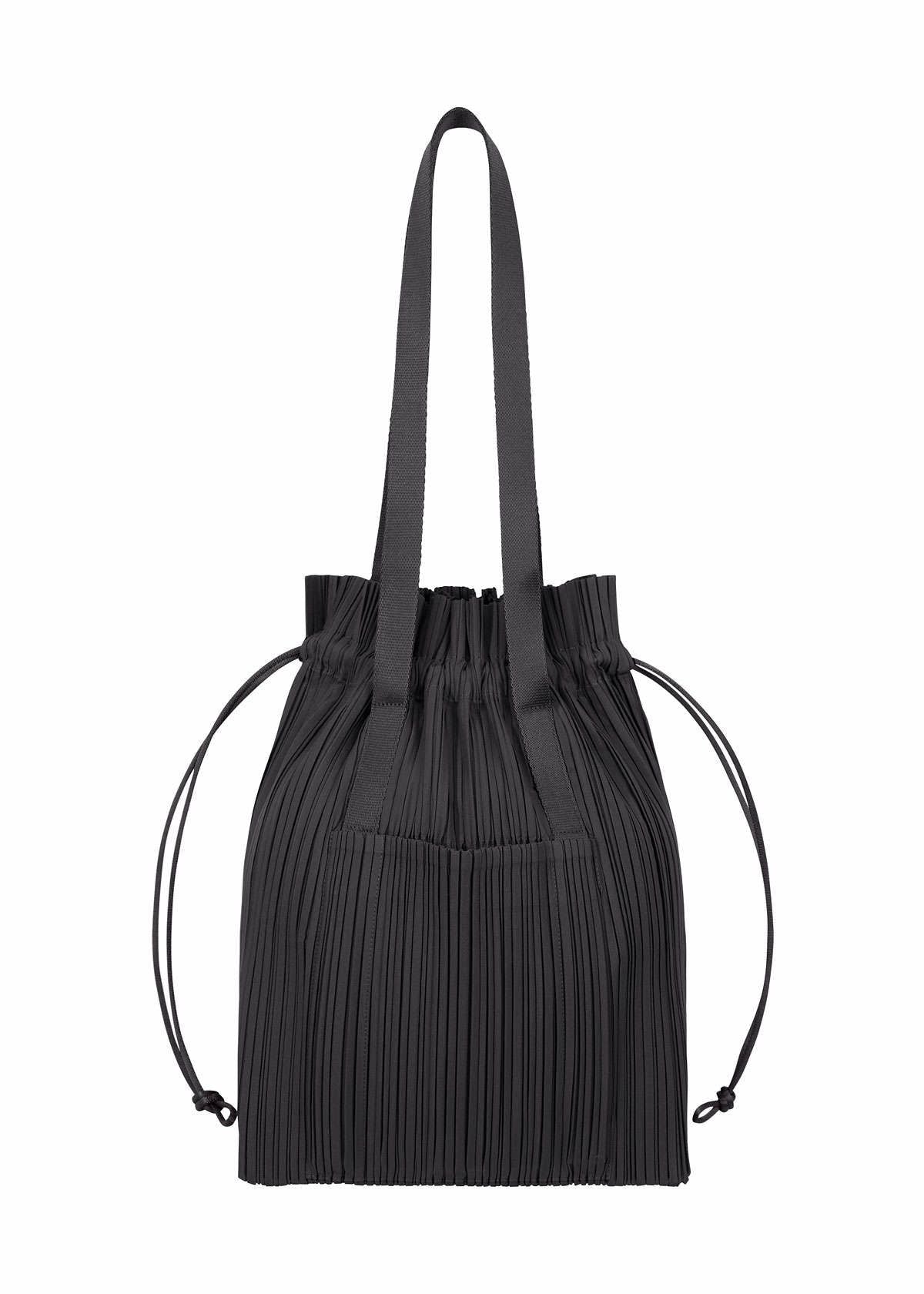 PLEATS PLEASE ISSEY MIYAKE – isseymiyake.com