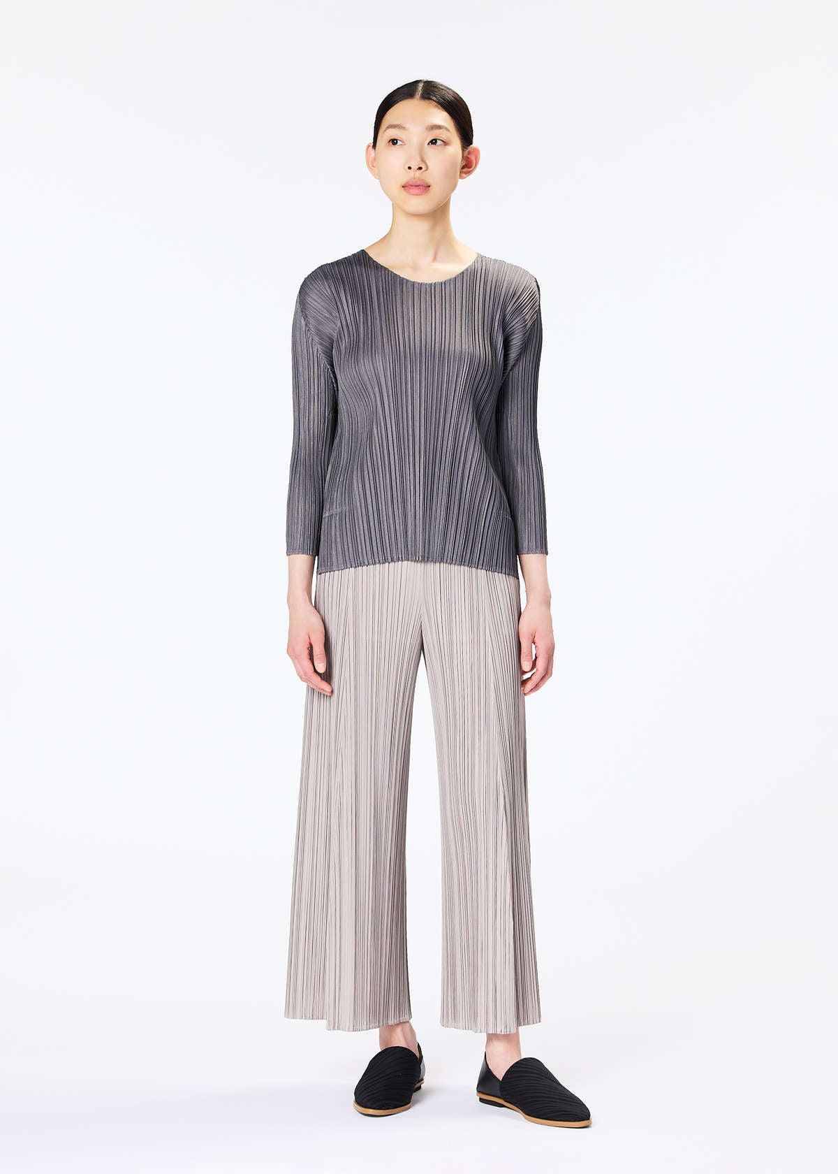 MELLOW PLEATS – isseymiyake.com