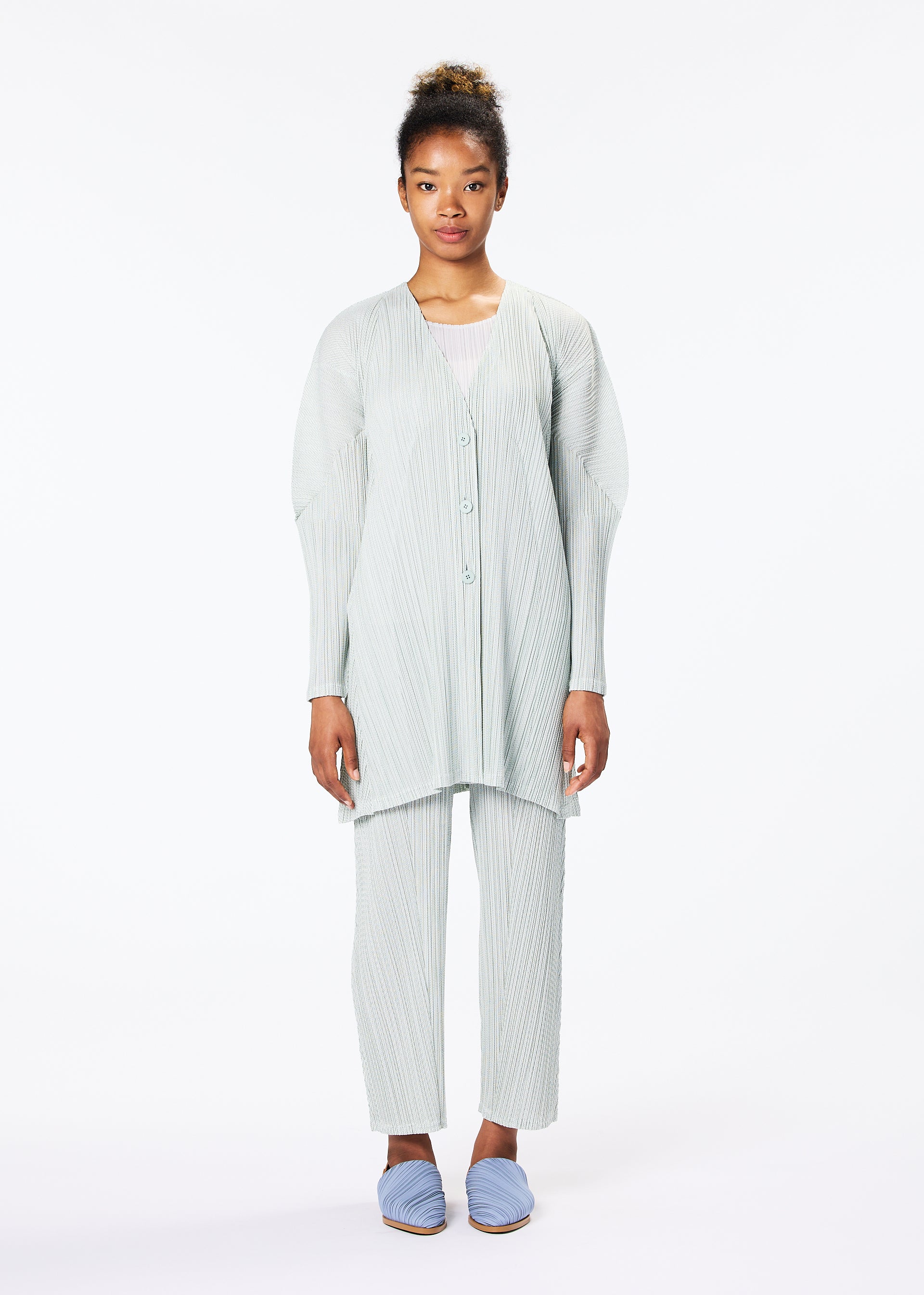 MELLOW STRETCH PLEATS – isseymiyake.com