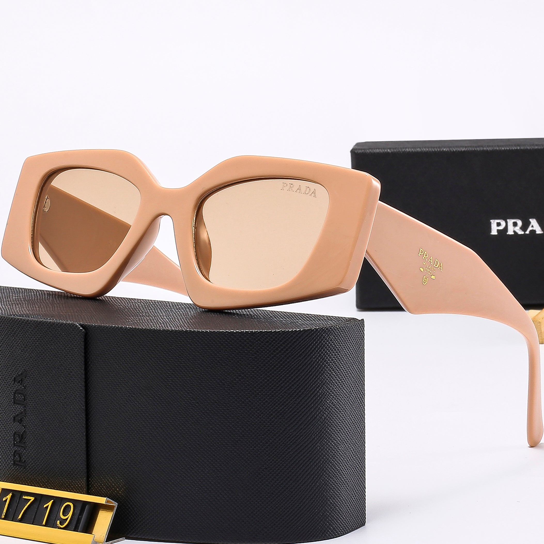 PRADA Letter logo Women's casual glasses Beach sunglasses