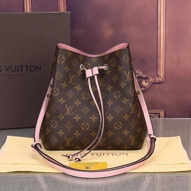 Louis Vuitton LV Sells Fashionable Women's Printed Bucket Ba
