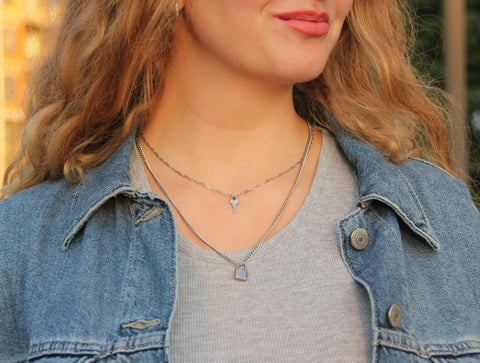 Women's pendant necklaces silver