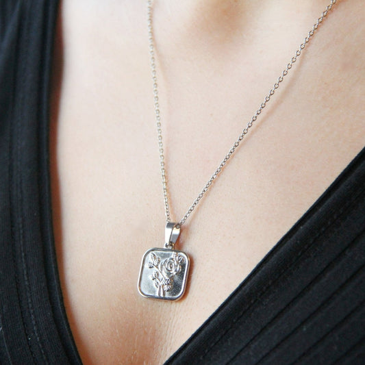 Silver Lock Pendant Necklace For Men or Women - Boutique Wear RENN