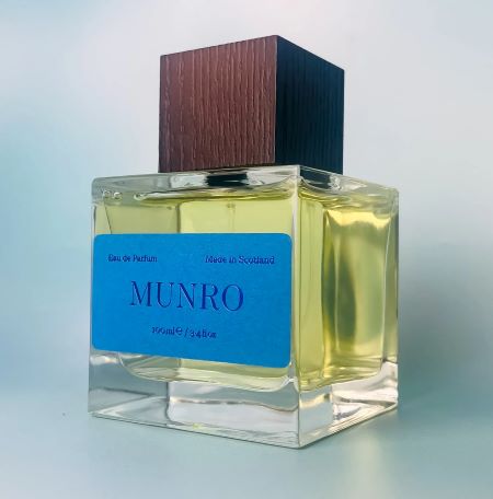 Munro eau de parfum side shot