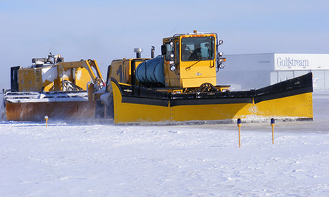 Airport snowplow