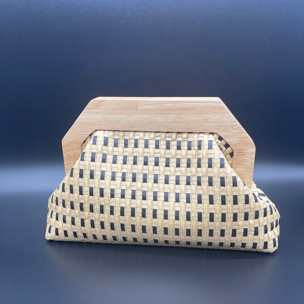 Regular Wooden Clutch Purse at Rs 450/piece in Surat | ID: 25861634548