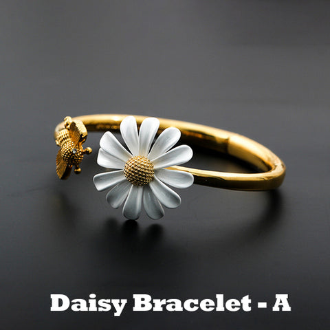 Daisy Accessories Set – IT MATTERS - Accessories, Idea Gifts