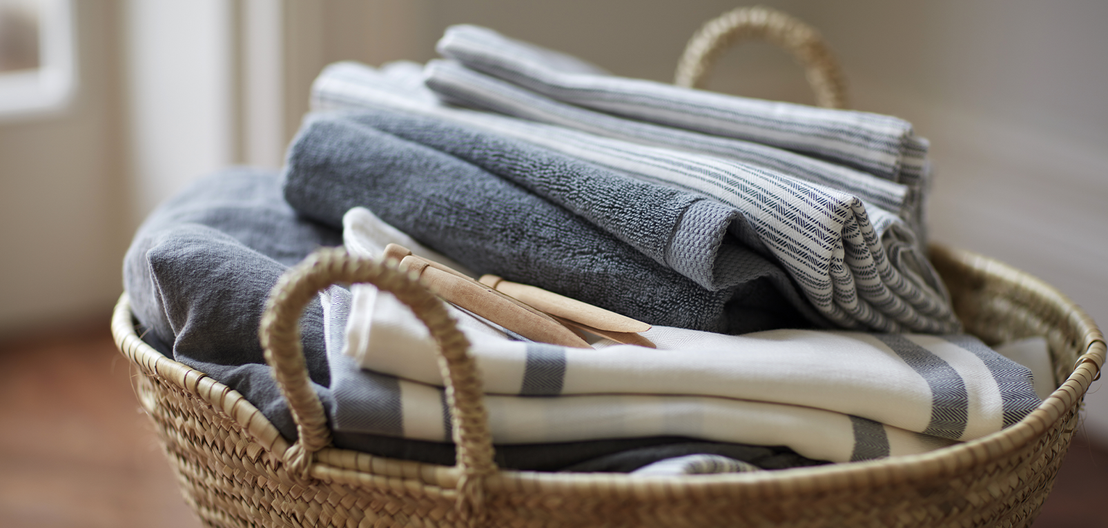 A Guide to Storing Linens: How to Keep Storage Smelling Fresh