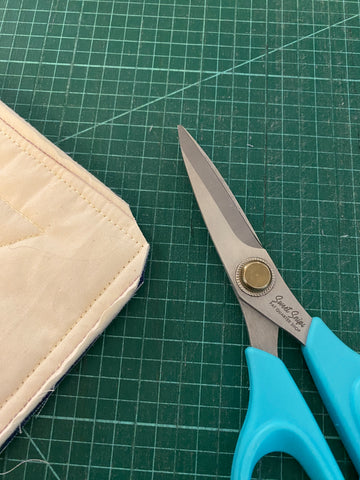 Trimming the corners on the turned-out version of the envelope pillow cover