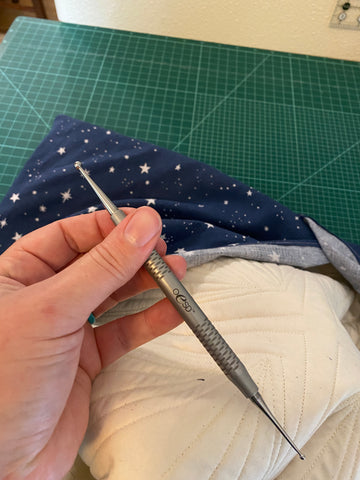 Turning out the pillow cover using OESD point turner
