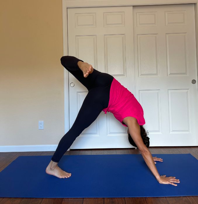 Downward Dog to Knee Circles3- Yoga Hip Flexibility