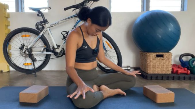Yoga For Migraines: Half Circle Neck Stretch 1