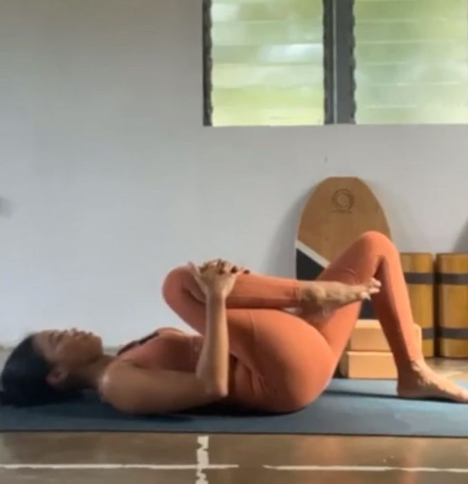 Hamstring Stretch 1-Lower Back Stretches In Bed