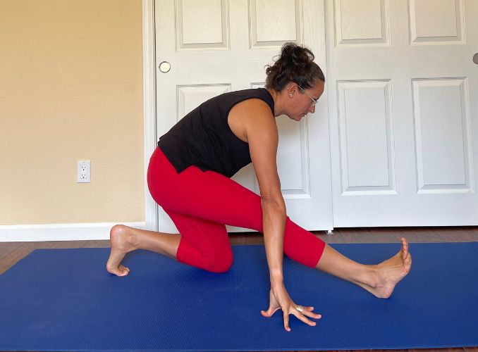 Low Lunge to Runner’s Lunge 2 Full Body Stretch Yoga