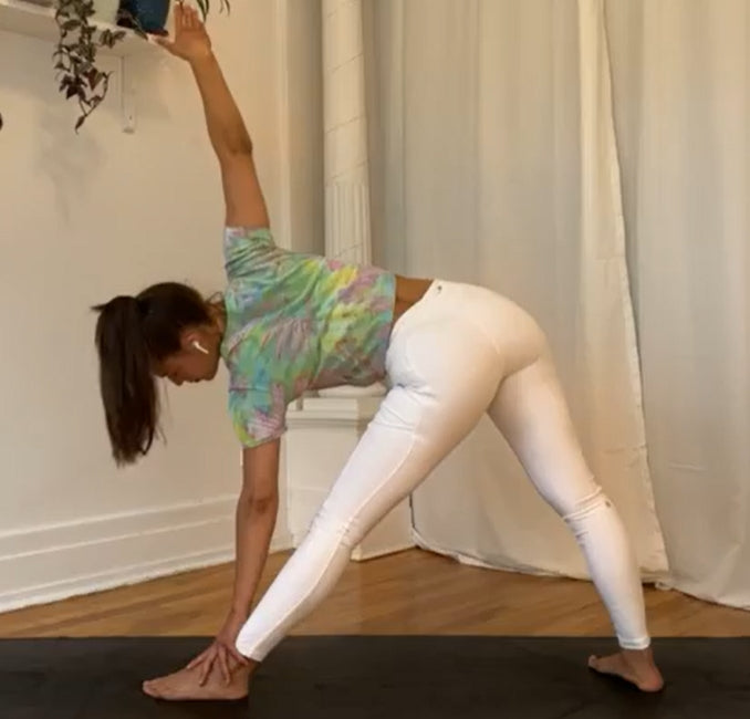 Triangle (Vinyasa Yoga)