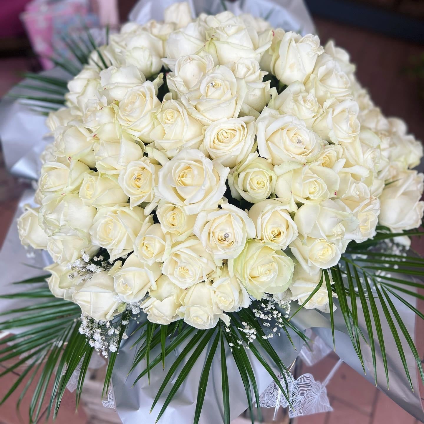 White Rose Bouquet - 10, 20, 50, 100 White Roses – Cherry Blossom