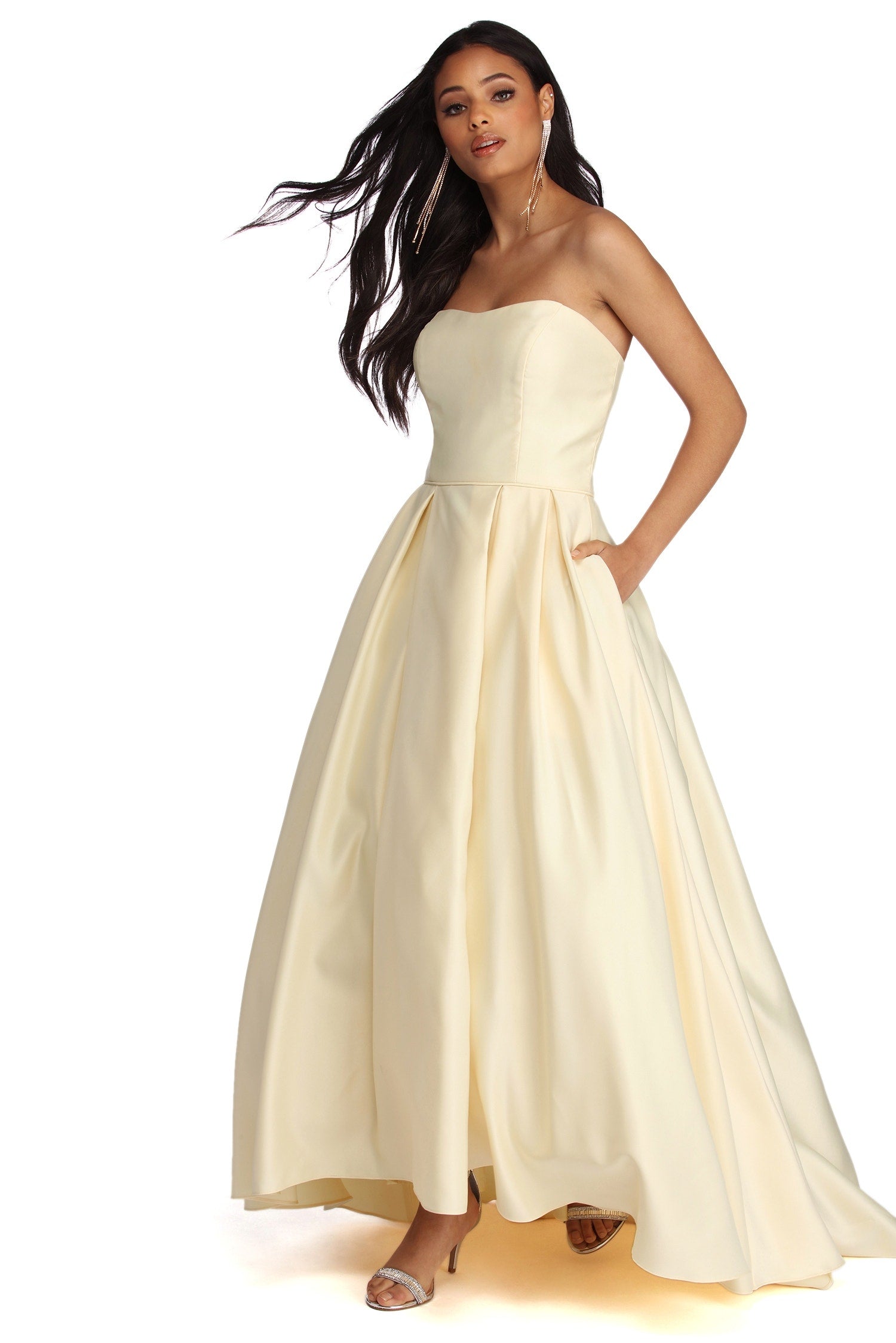 Dahlia Sweetheart Satin Ball Gown