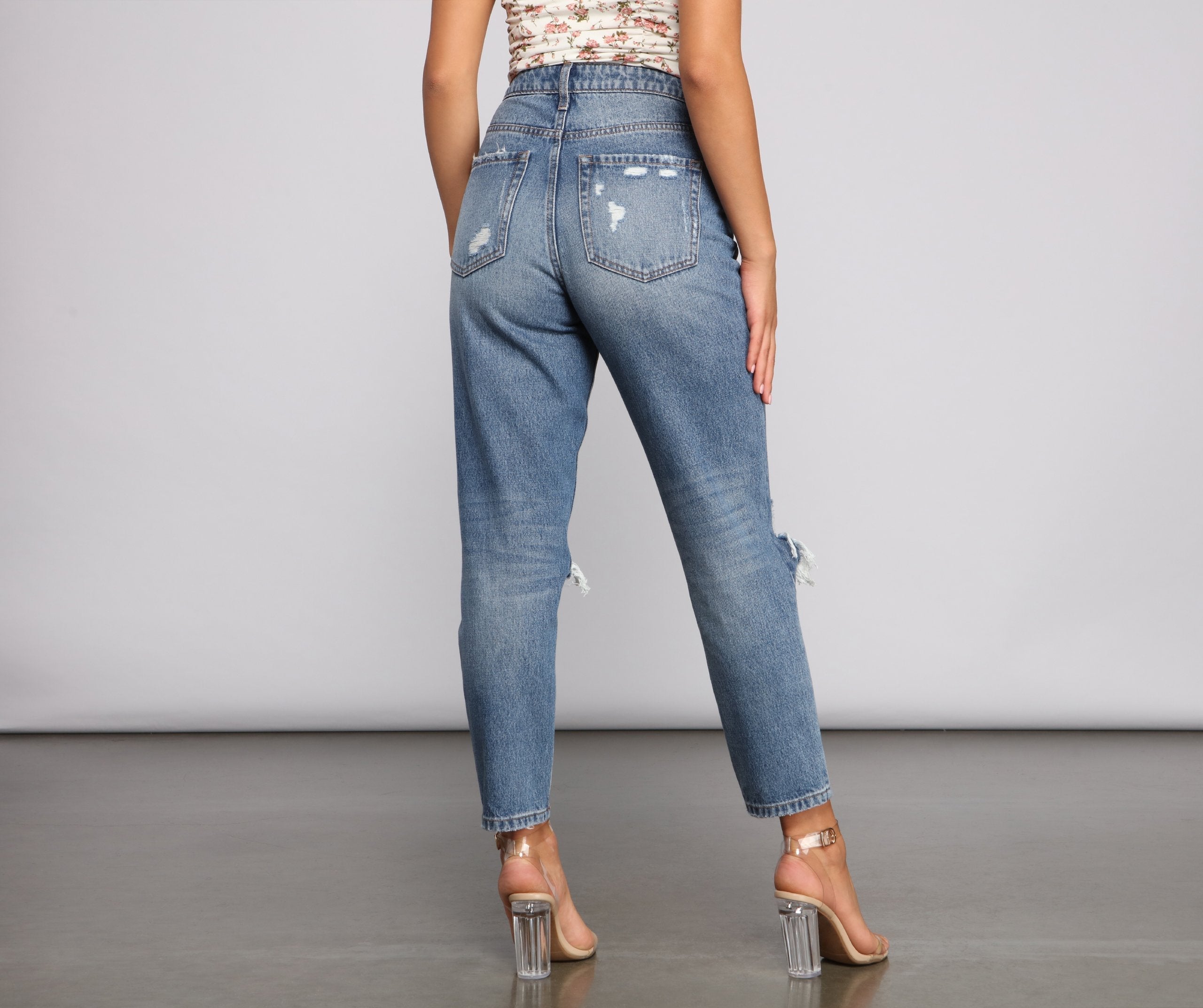 Ella High Rise Cropped Mom Jeans