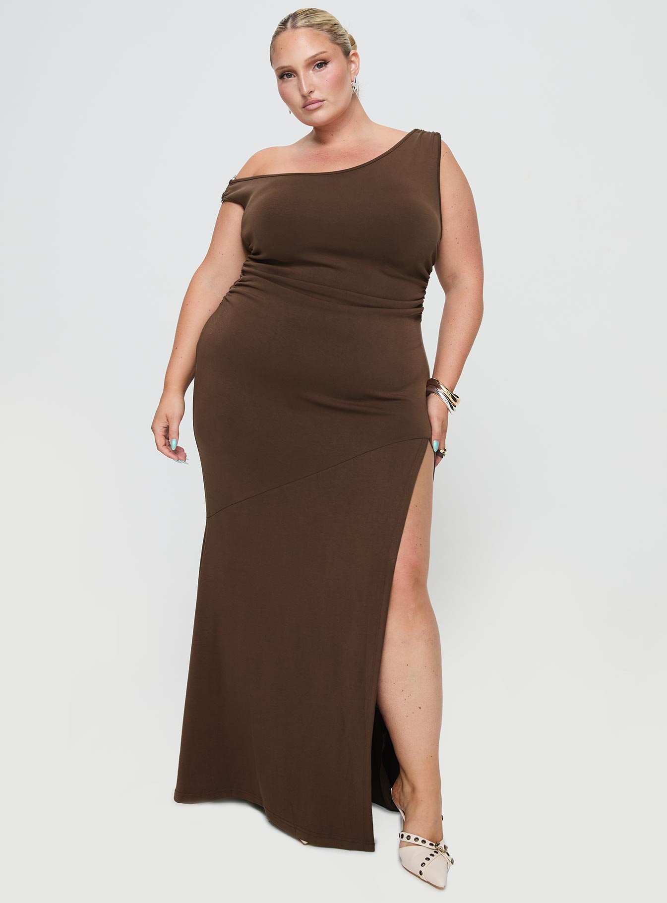 Rios One Shoulder Maxi Dress Brown Curve