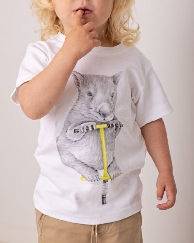 Wombat on pogo Strick Children's Fashion Tee