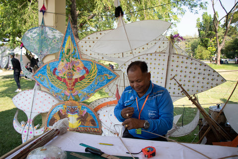 Crafting kite using kozo papers