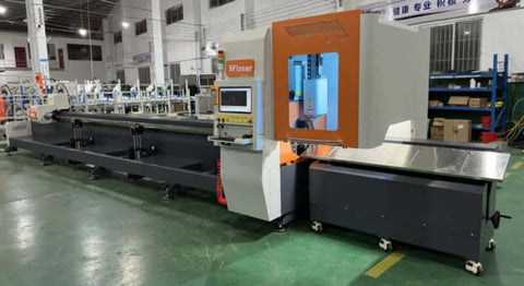 real machine of metal tube high speed fiber laser cutter