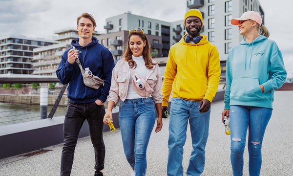 Multipower Models in der Hafencity mit Protein Shakes und Proteinriegeln