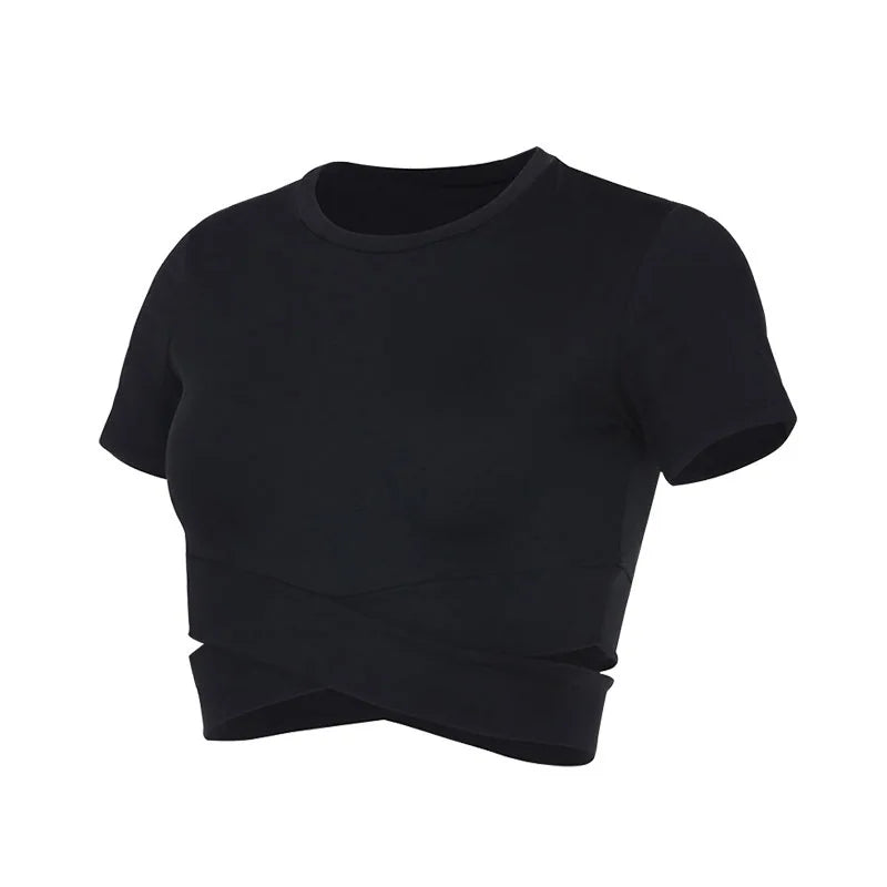 Solid color crop top for women in Yoga and fitness.