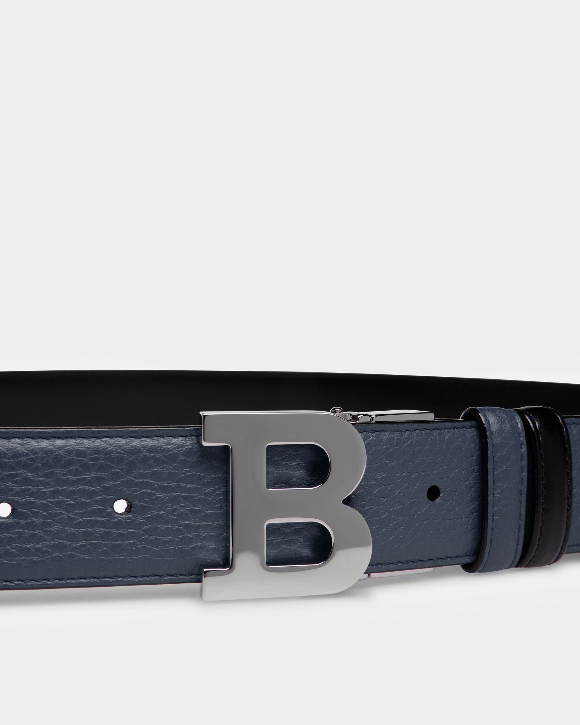 bold selvmord handikap Men's B Buckle Leather Belt In Black | Bally