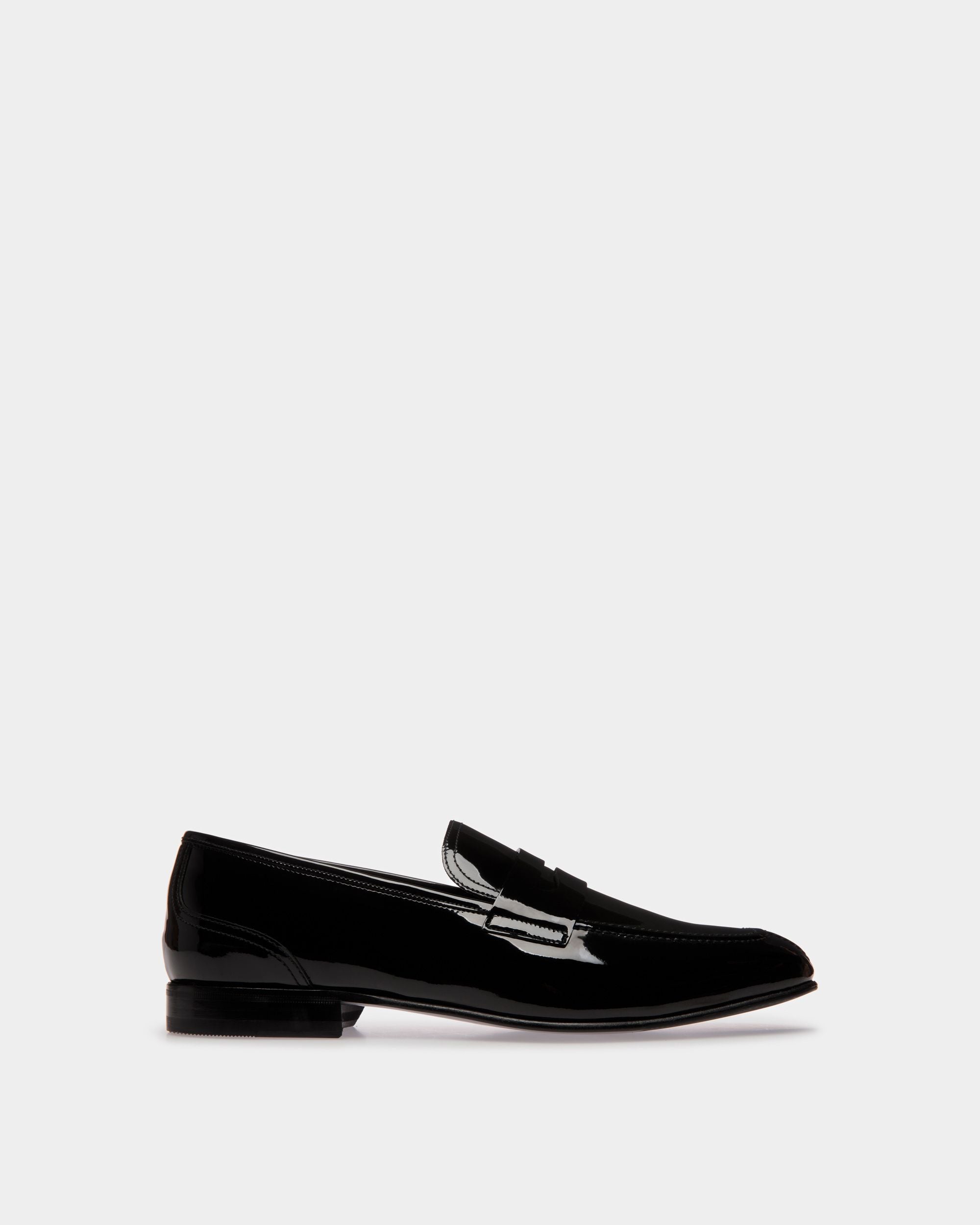 Suisse Loafer in Black Patent Leather