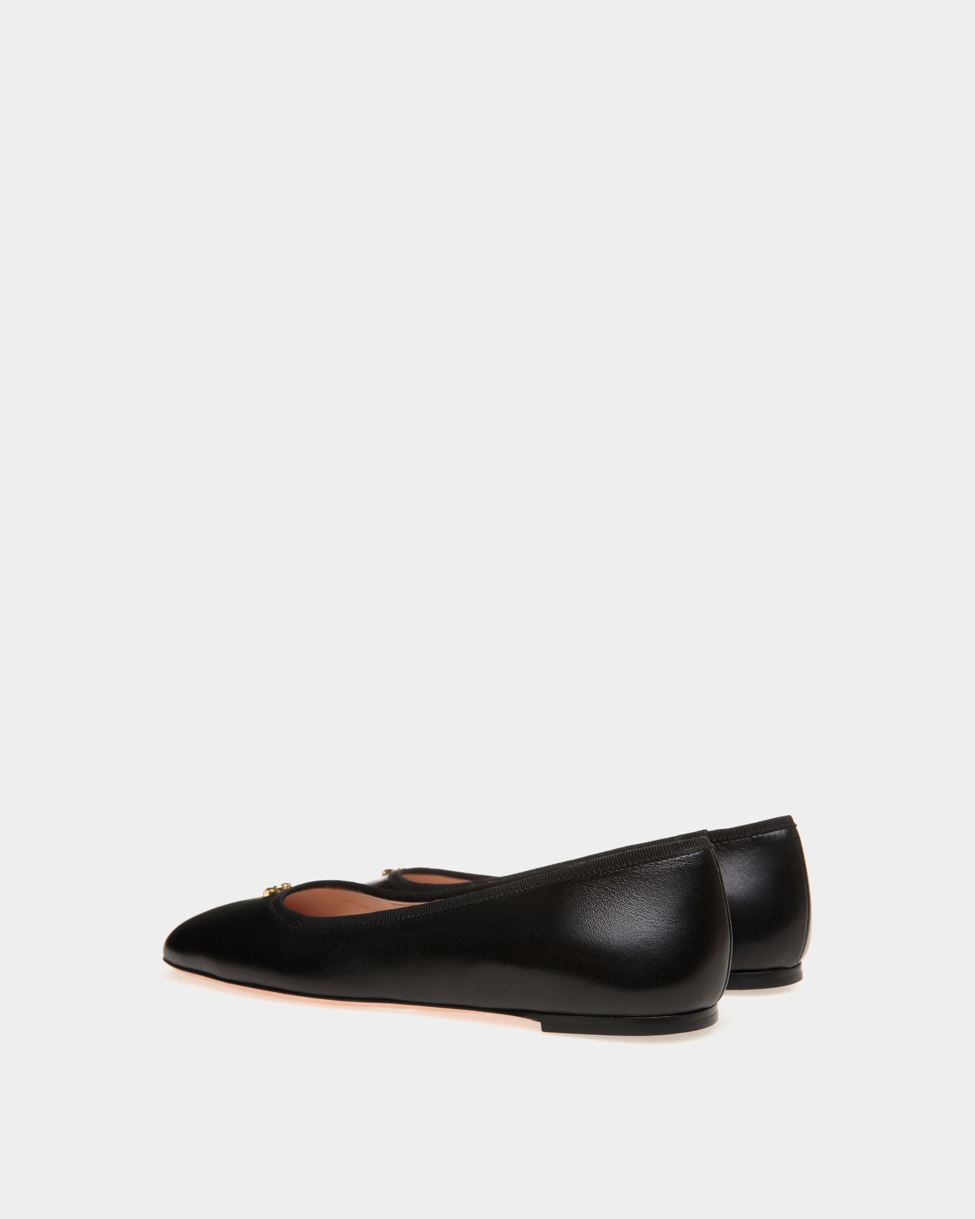 Women's Sale Flats & Moccasins