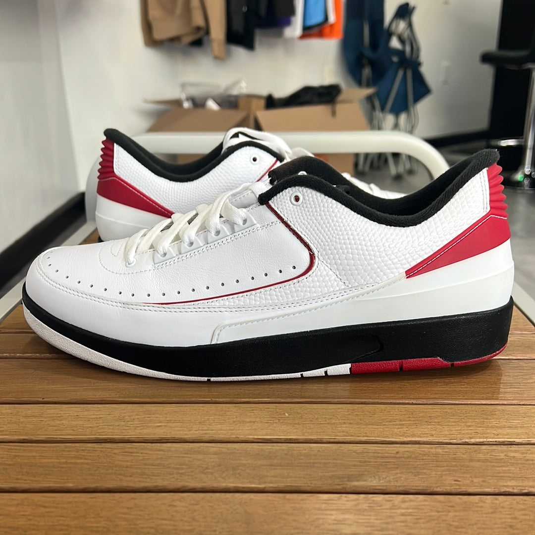 chicago jordan 2 low