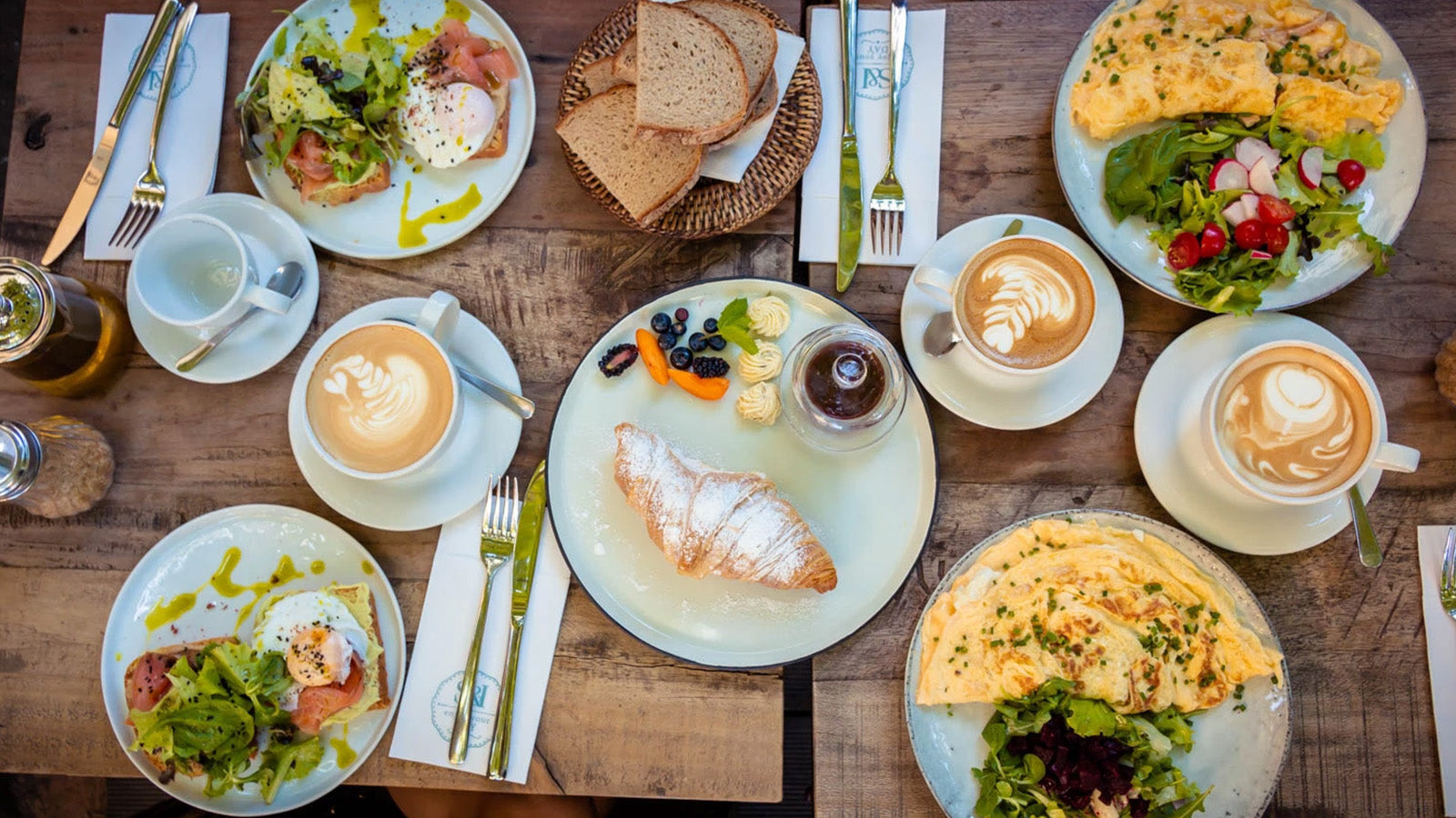 our favourite spots for breakfast in byron bay freedom machine byron bay