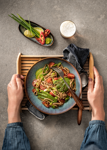 Wan Kwai Asia-Soba-Avocado-Nudelbowl