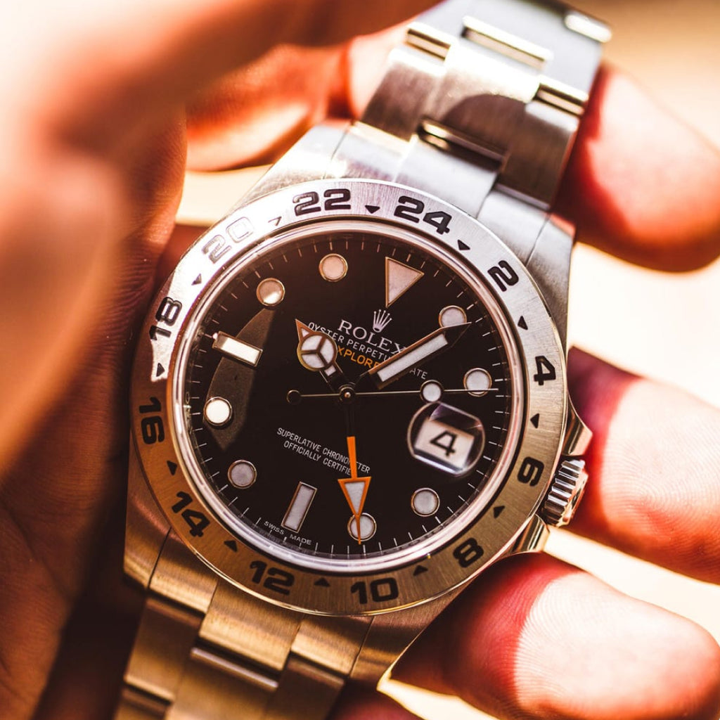 how to wind a rolex