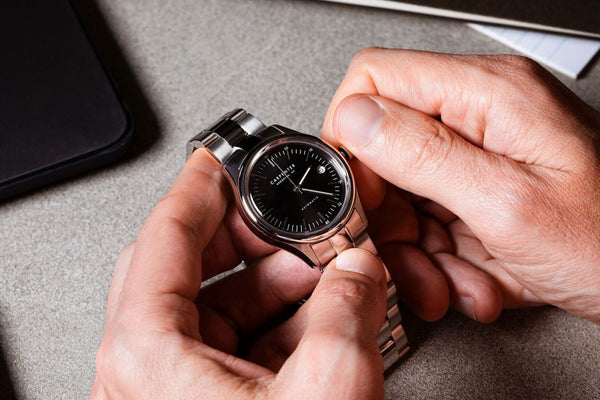 how to maintain automatic watch