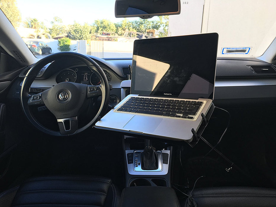 laptop stands car