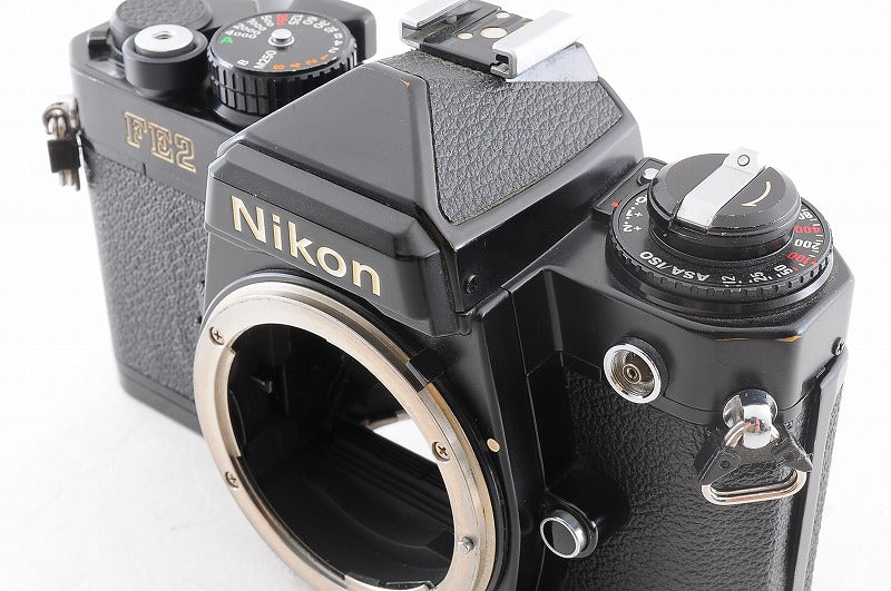 Nikon FE2 Black 35mm SLR Film Camera Tamron 28-70mm f/3.5-4.5 MF Lens