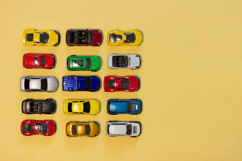 Kit de voitures miniatures Teamsterz, parfait pour les passionnés de modèles réduits. Collection Teamsterz de véhicules miniatures, pour des aventures palpitantes à petite échelle. Assortiment de voitures Teamsterz, comprenant 5 pièces pour une diversité de jeux.