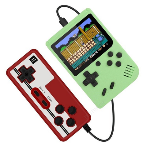 "Offrez-vous un voyage dans le temps du jeu vidéo avec notre console portable Retro FC - 400 jeux classiques, écran couleur 3 pouces, batterie rechargeable, le cadeau ultime pour les passionnés!"